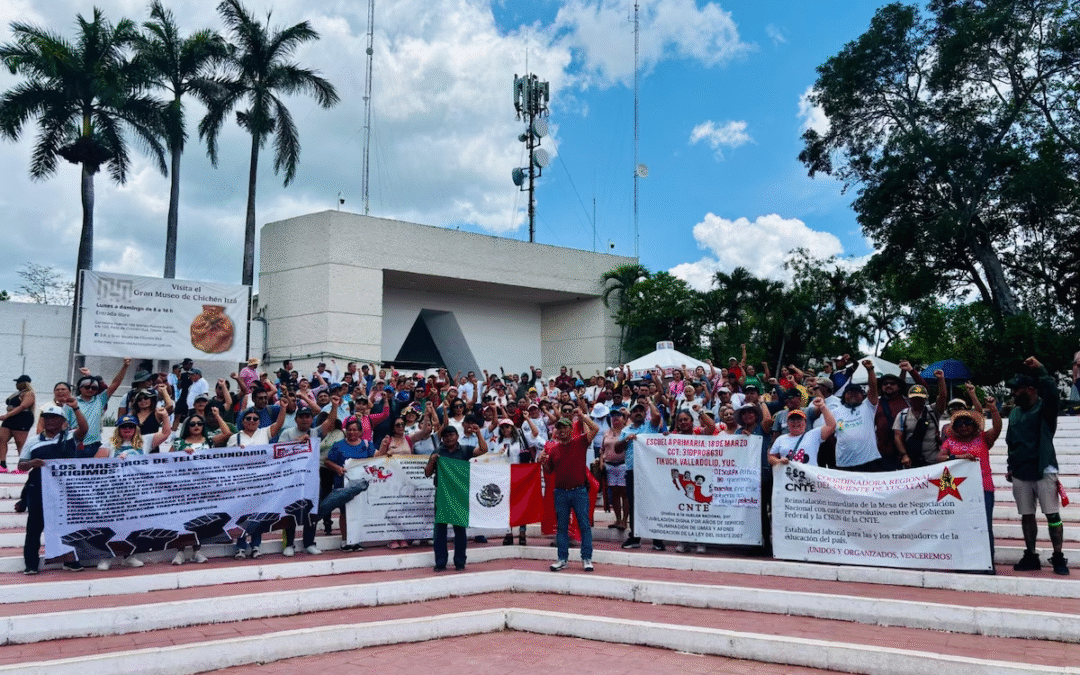 Teachers Protest at Archaeological Sites in Yucatán