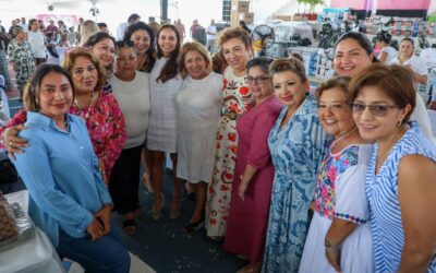 Ana Paty Peralta Honors 1,700 Mothers in Cancun