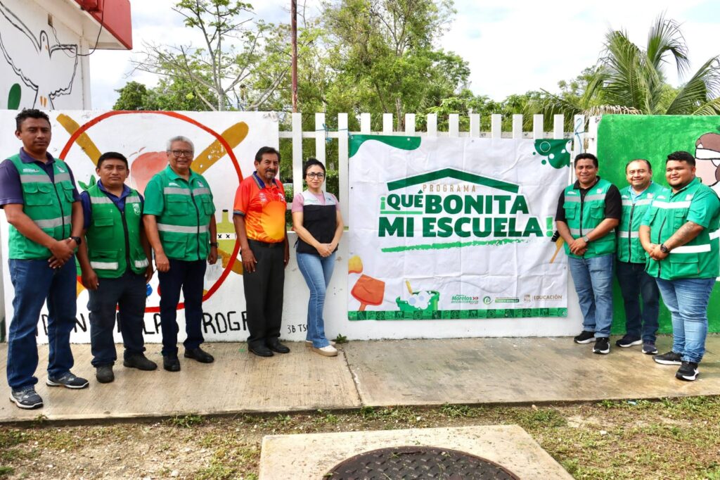 Blanca Merari Improves Schools in Puerto Morelos