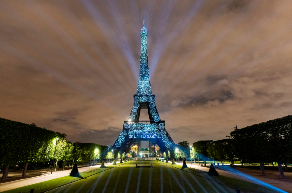 Eiffel Tower cuts hours due to intense heatwave