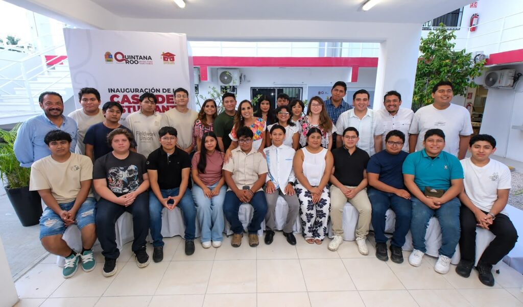 Mara Lezama opens new Student Home in Chetumal