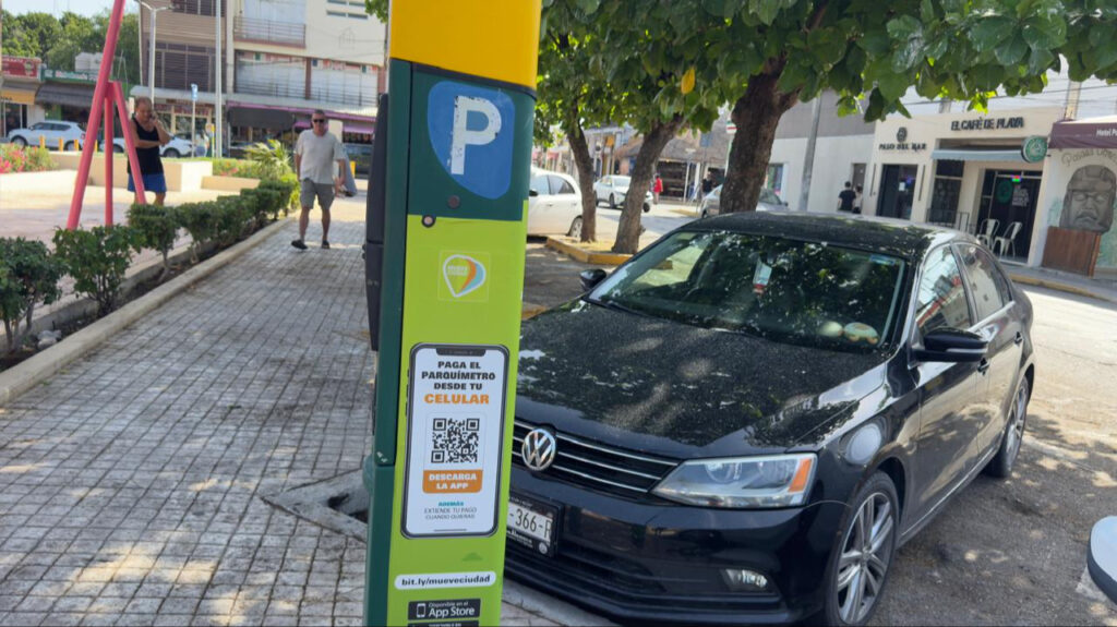 Playa del Carmen rejects parking meter rate hike