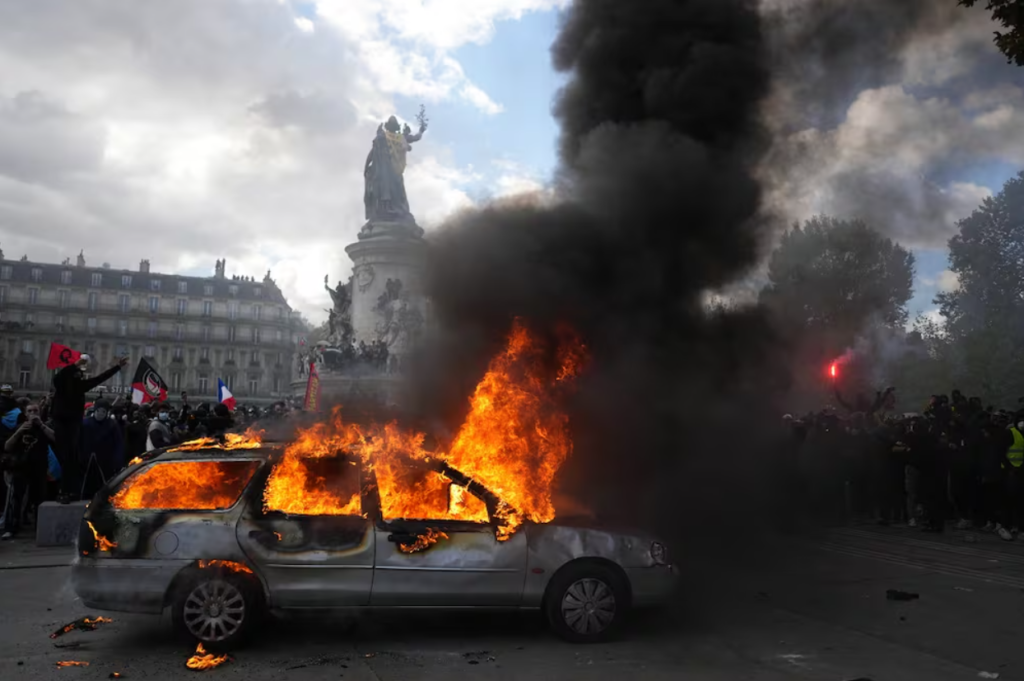 Curfew in France: Nighttime restrictions set